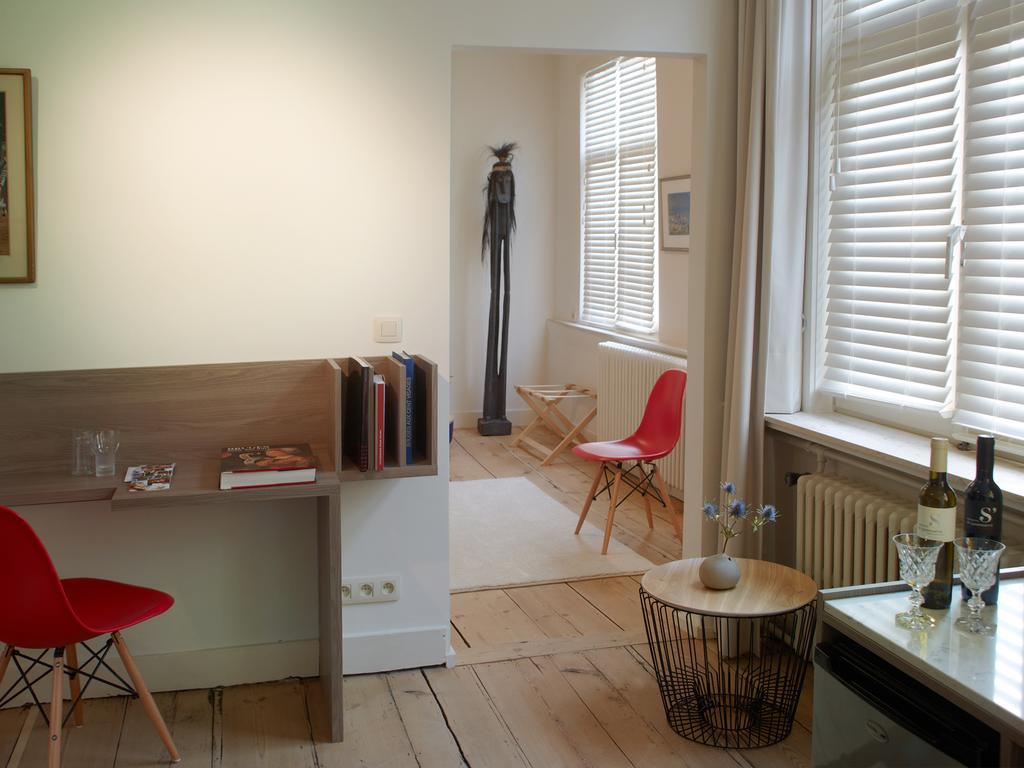 B&B Alphabet - Luxury Guesthouse And Art Gallery Bruges Room photo