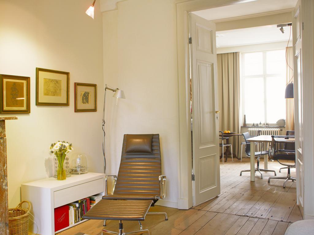 B&B Alphabet - Luxury Guesthouse And Art Gallery Bruges Exterior photo